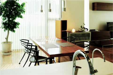 来場予約はコチラ